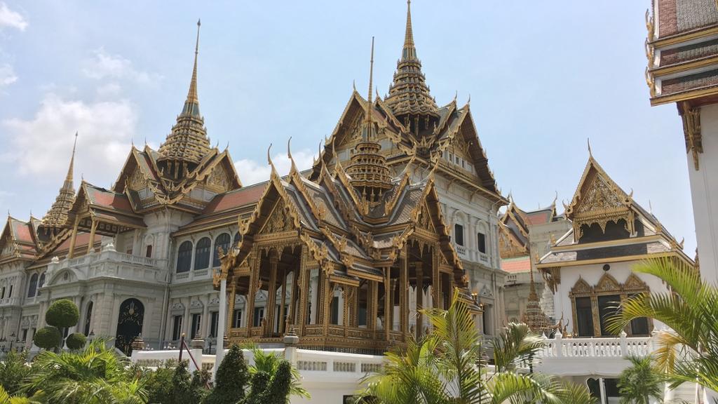 Discover Grand Palace, Wat Pho, Wat Arun - Walking Tour - Image 2